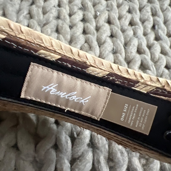 Hemlock visor - Picture 2 of 3